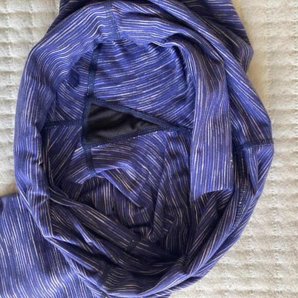 Athleta Chaturanga Yoga Capri Pants, XS, Blue - Picture 7 of 7